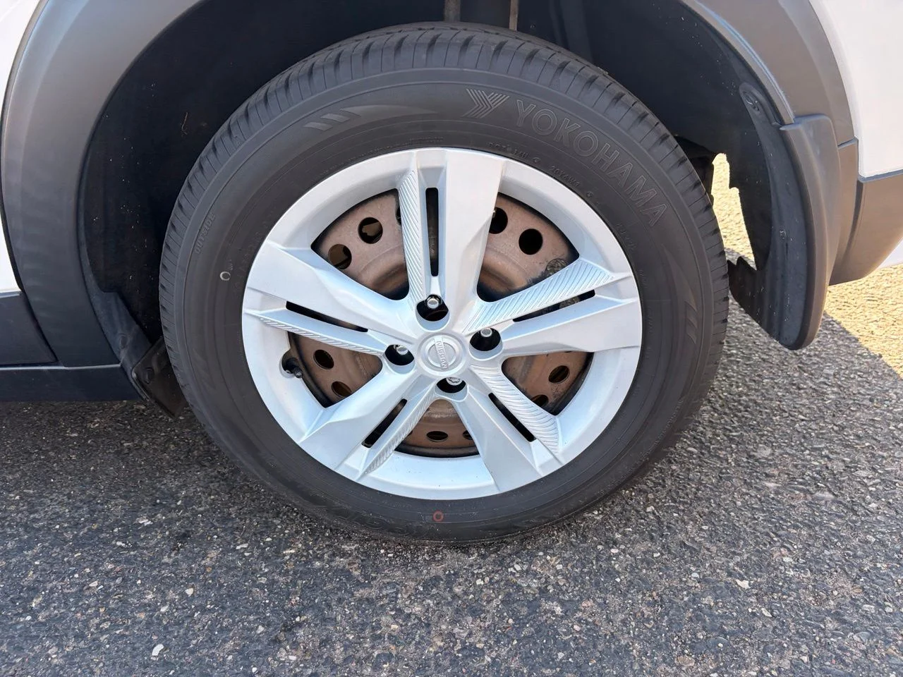 Used 2022 Fresh Powder Nissan S image 7