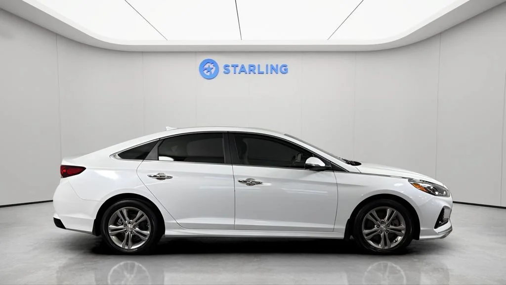 Used 2018 White Hyundai SEL image 11