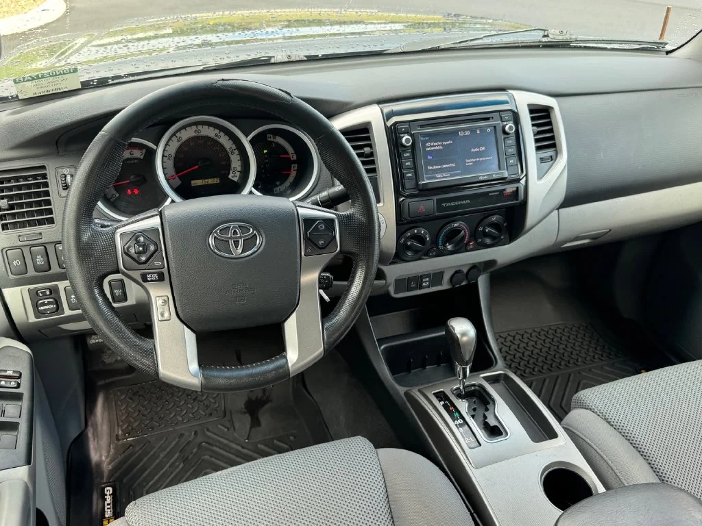 Used 2015 Gray Toyota Base image 11