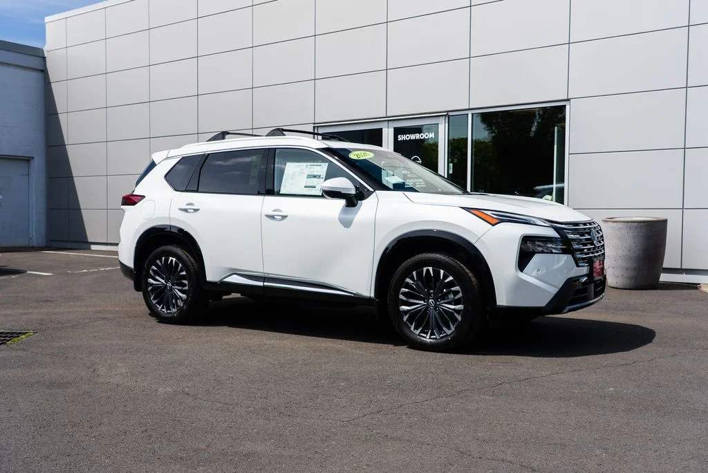 New 2026 Everest White Pearl TriCoat Nissan Platinum image 30