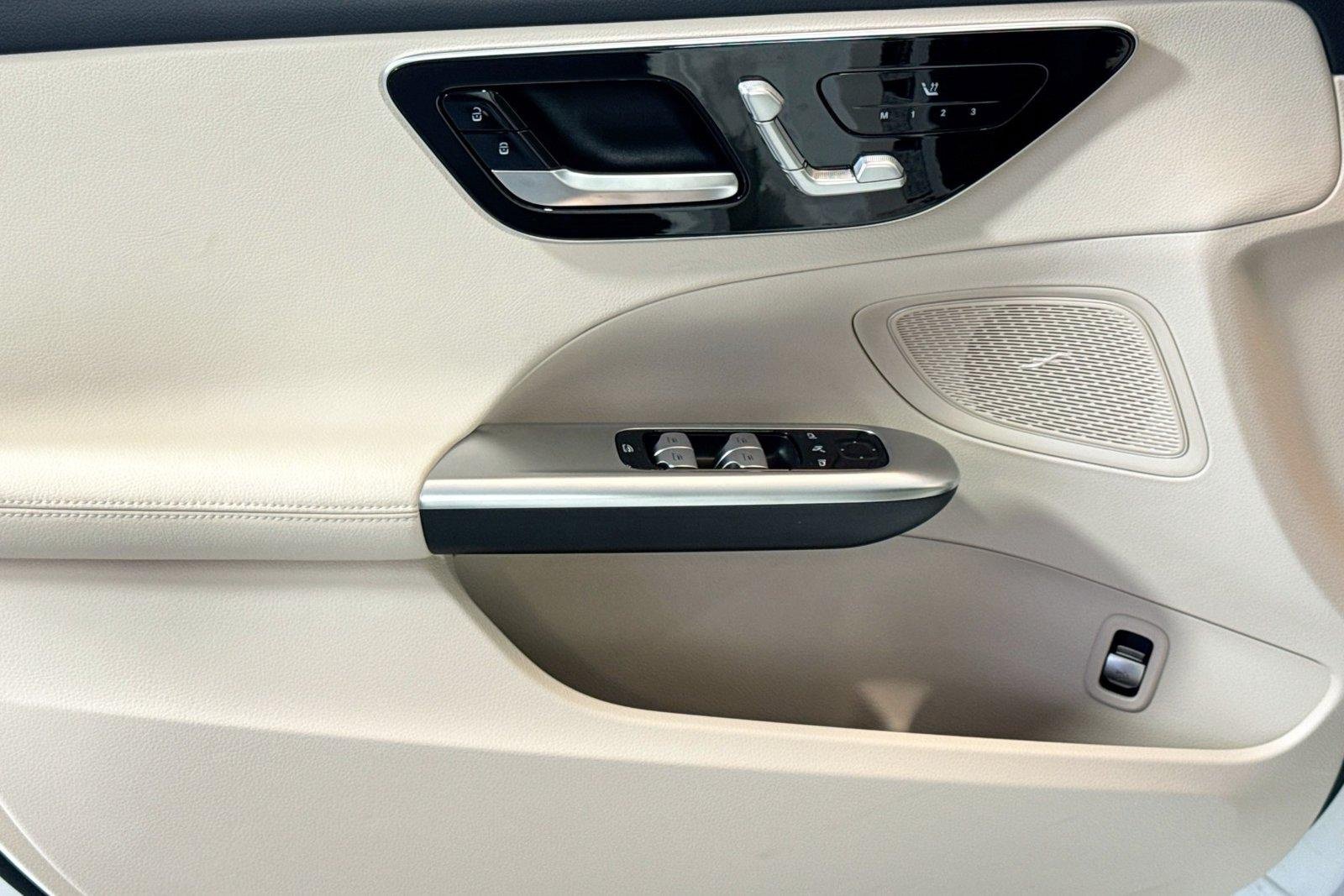 New 2026 Polar White Mercedes-Benz C 300 image 16