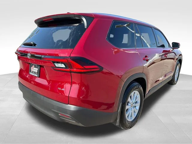 Used 2025 Red Toyota XLE image 7