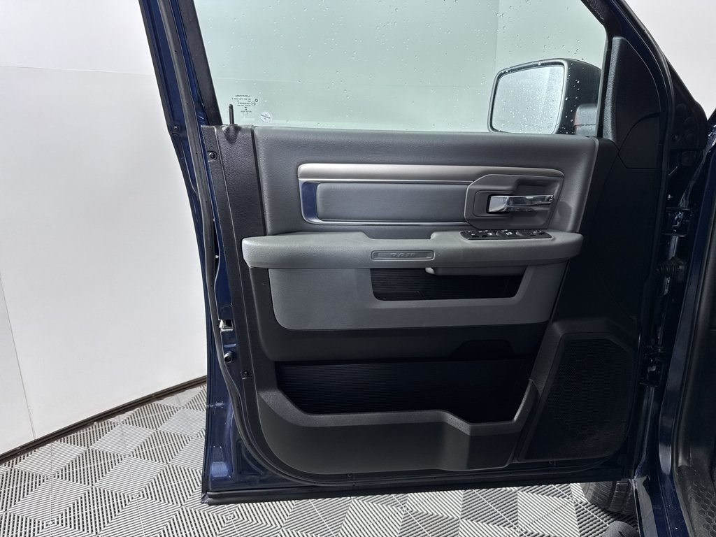 Used 2020 Patriot Blue Pearlcoat Ram Warlock image 28