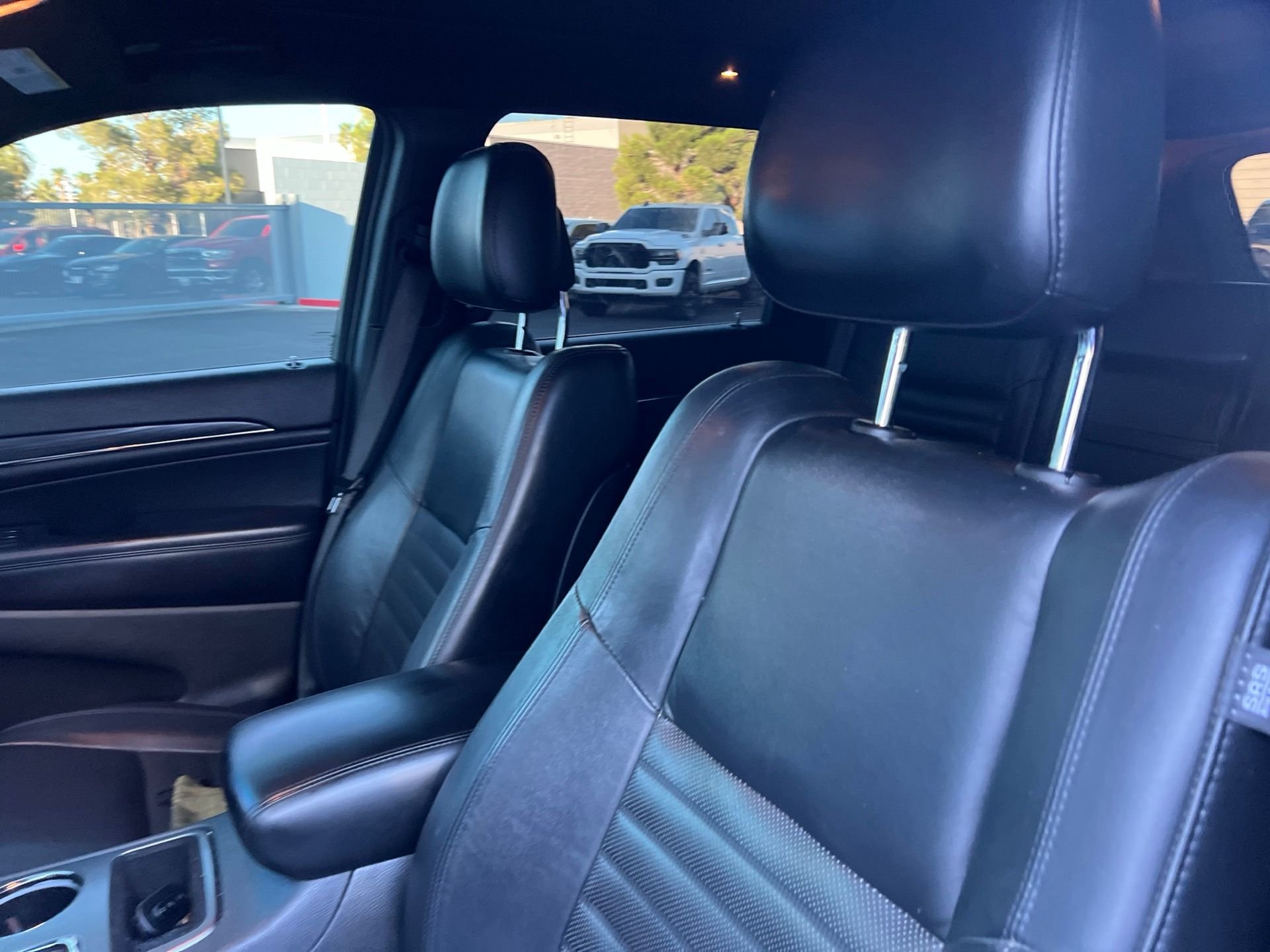 Used 2019 Blue Jeep Limited image 27