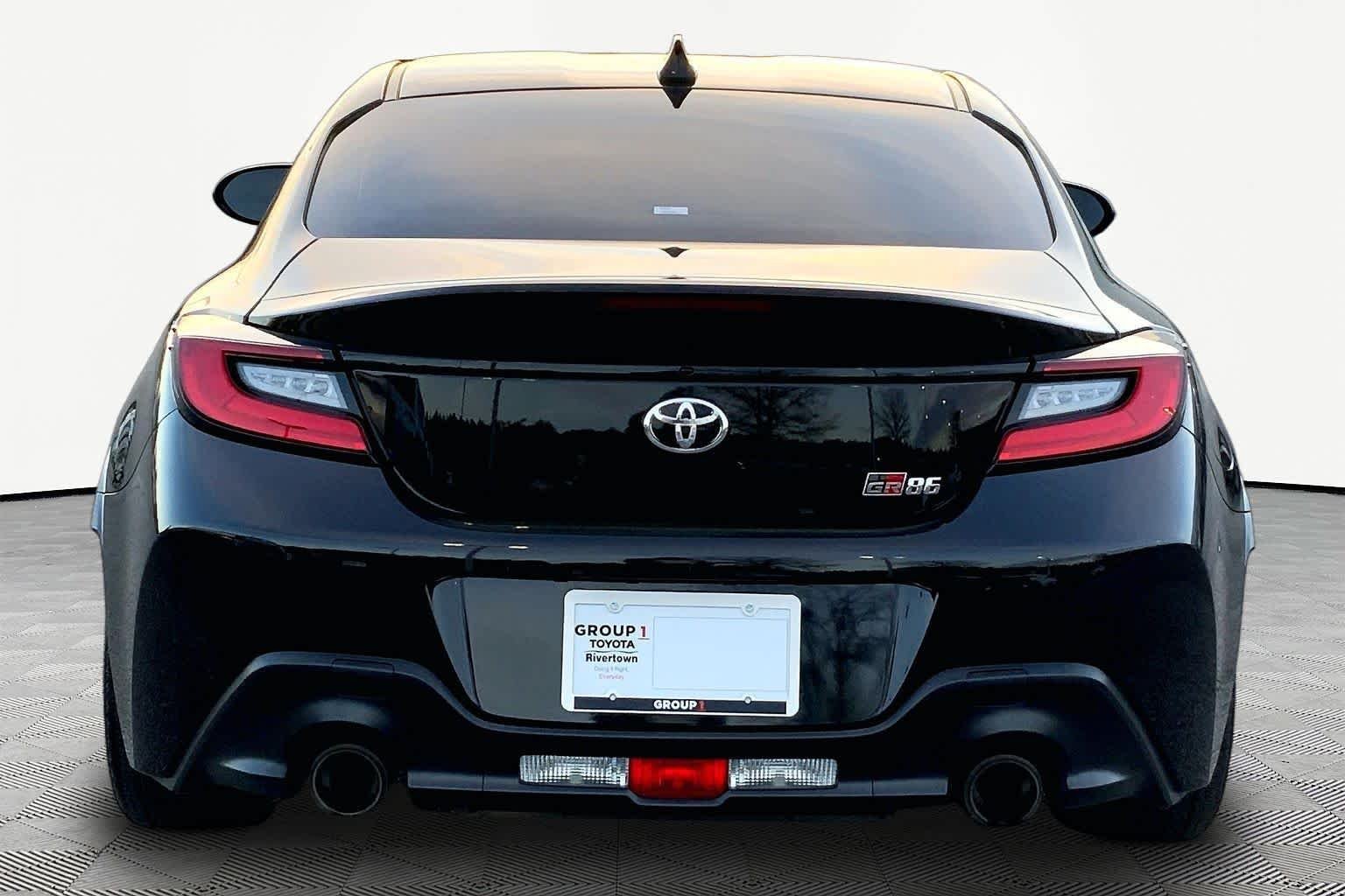 Used 2024 Raven Toyota  image 9