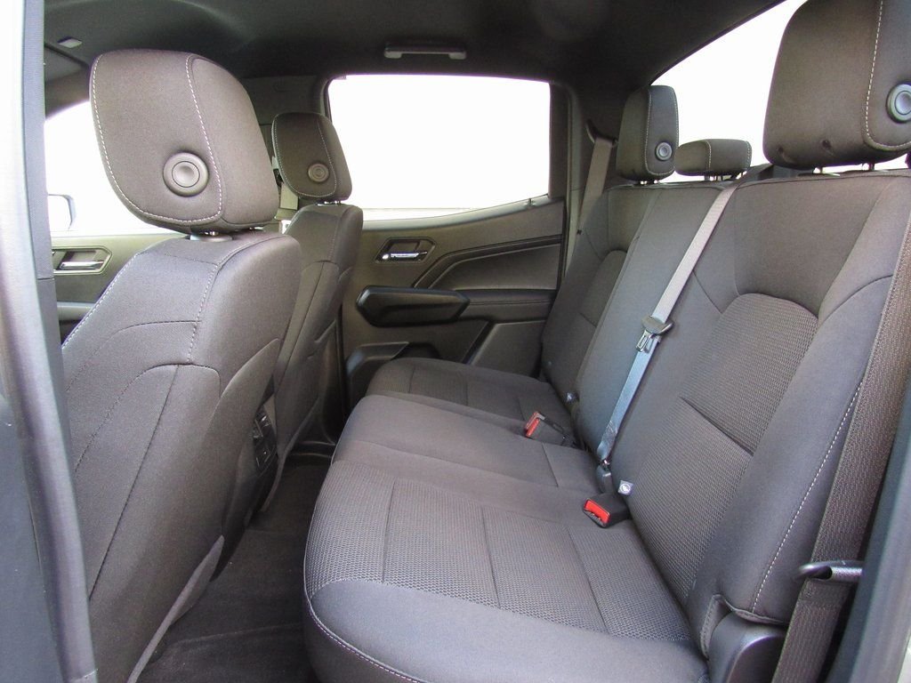 2024 Chevrolet Colorado LT - Photo 17