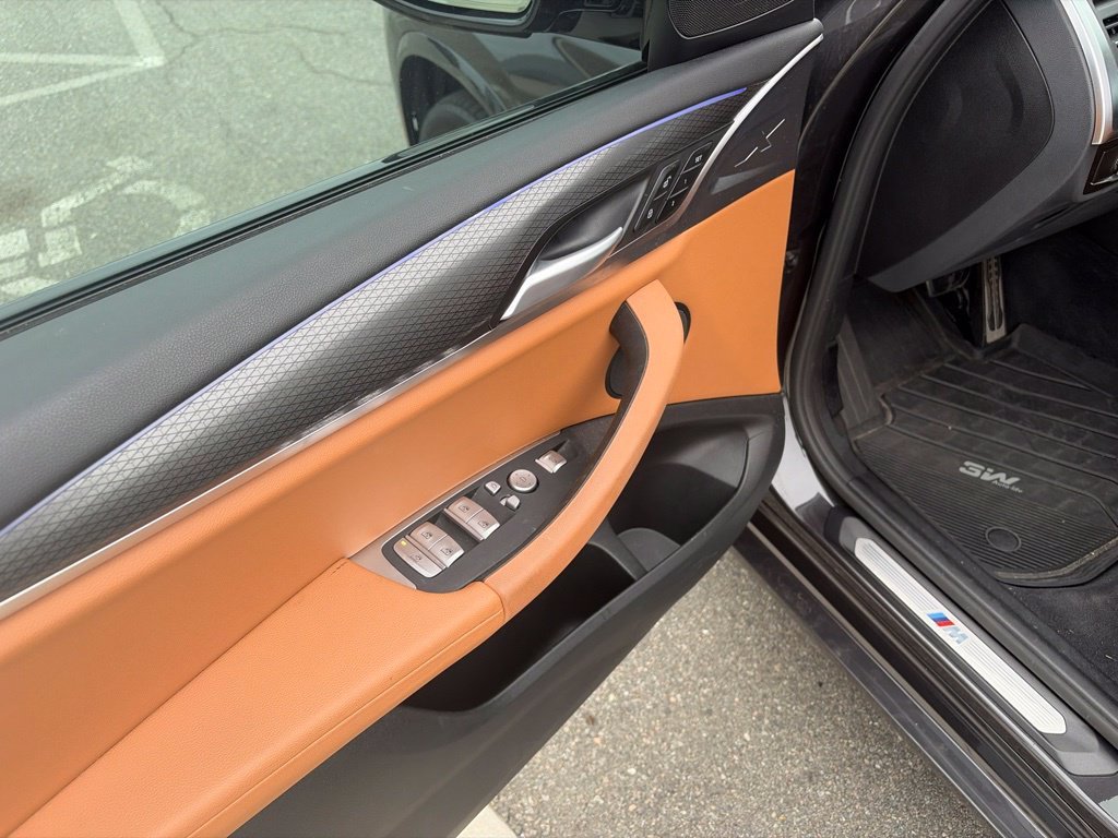 Used 2024 Dark Graphite Metallic BMW sDrive30i image 10