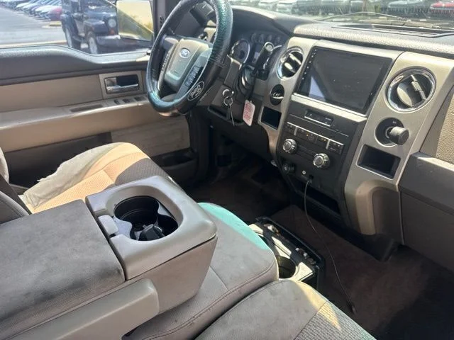 Used 2010 Silver Ford XLT image 25