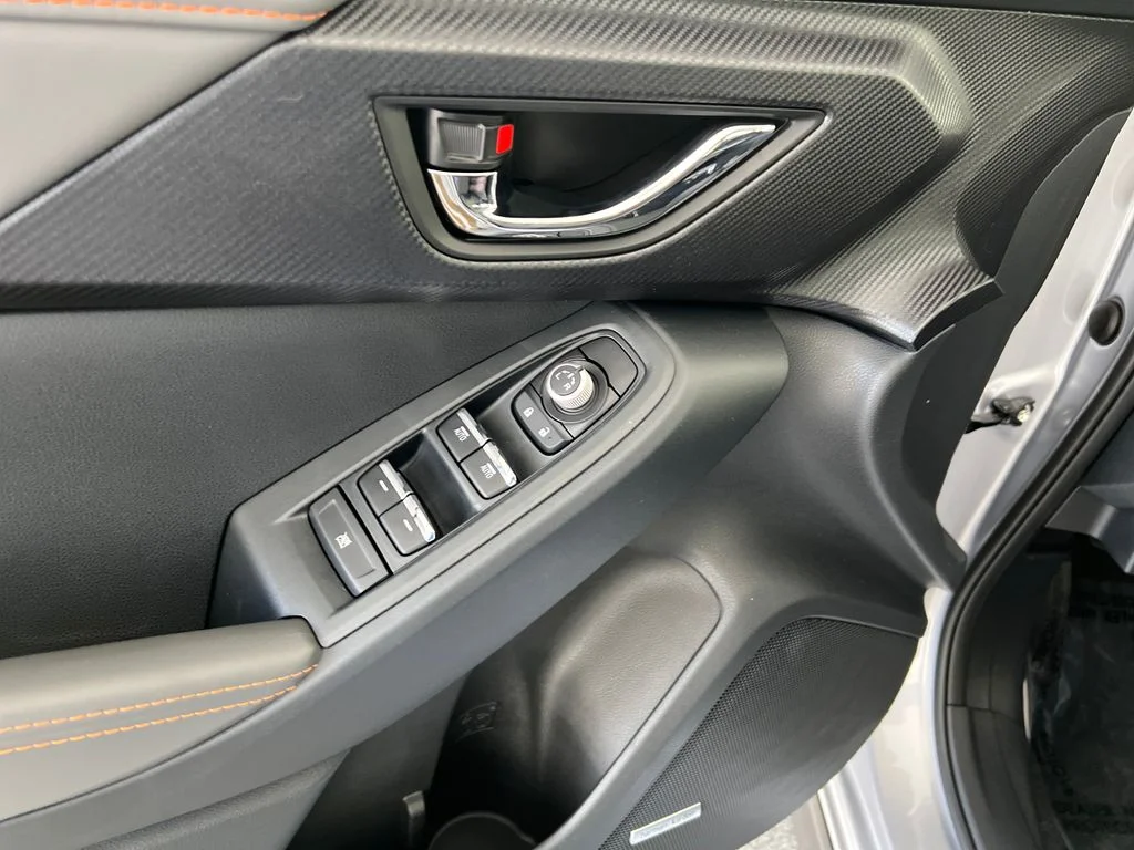 New 2026 ICE SILVER METALLIC Subaru Limited Hybrid image 13