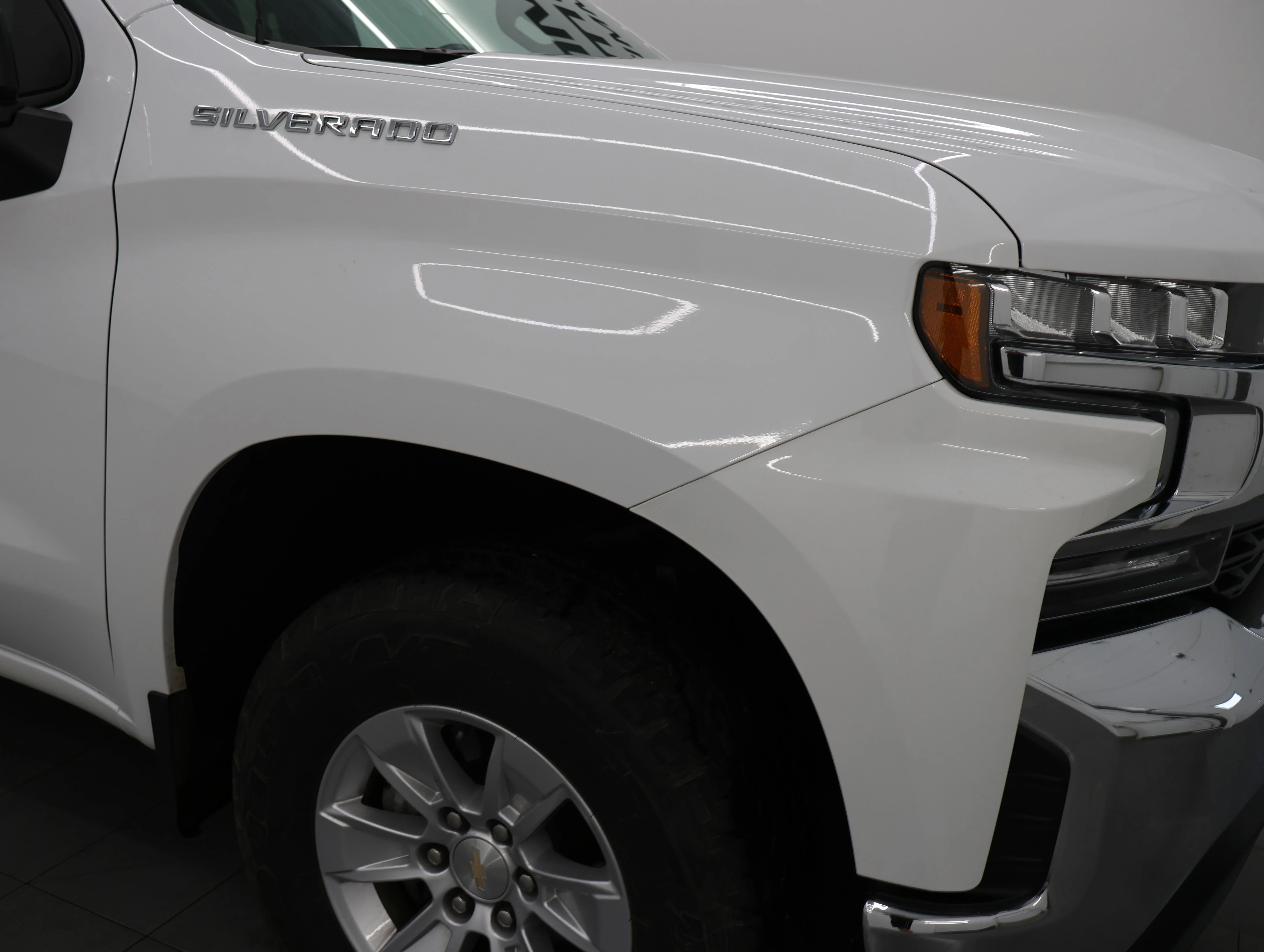 Used 2020 Summit White Chevrolet LT image 23