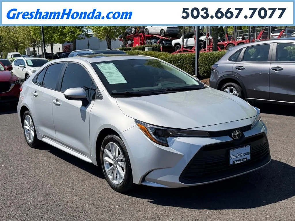 2024 Toyota Corolla LE CVT's photo