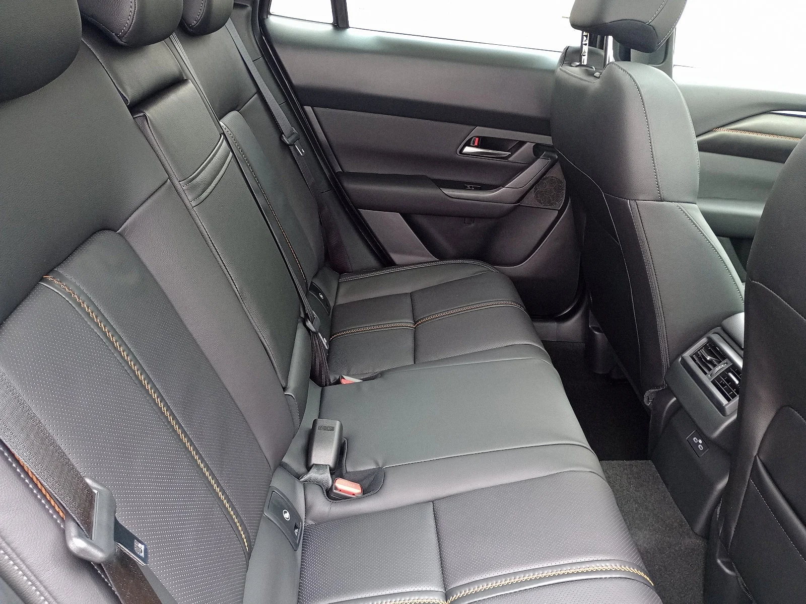 2025 Mazda CX-50 Premium Plus - Photo 8