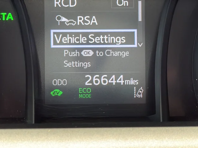 Used 2022 Gray Toyota LE image 12