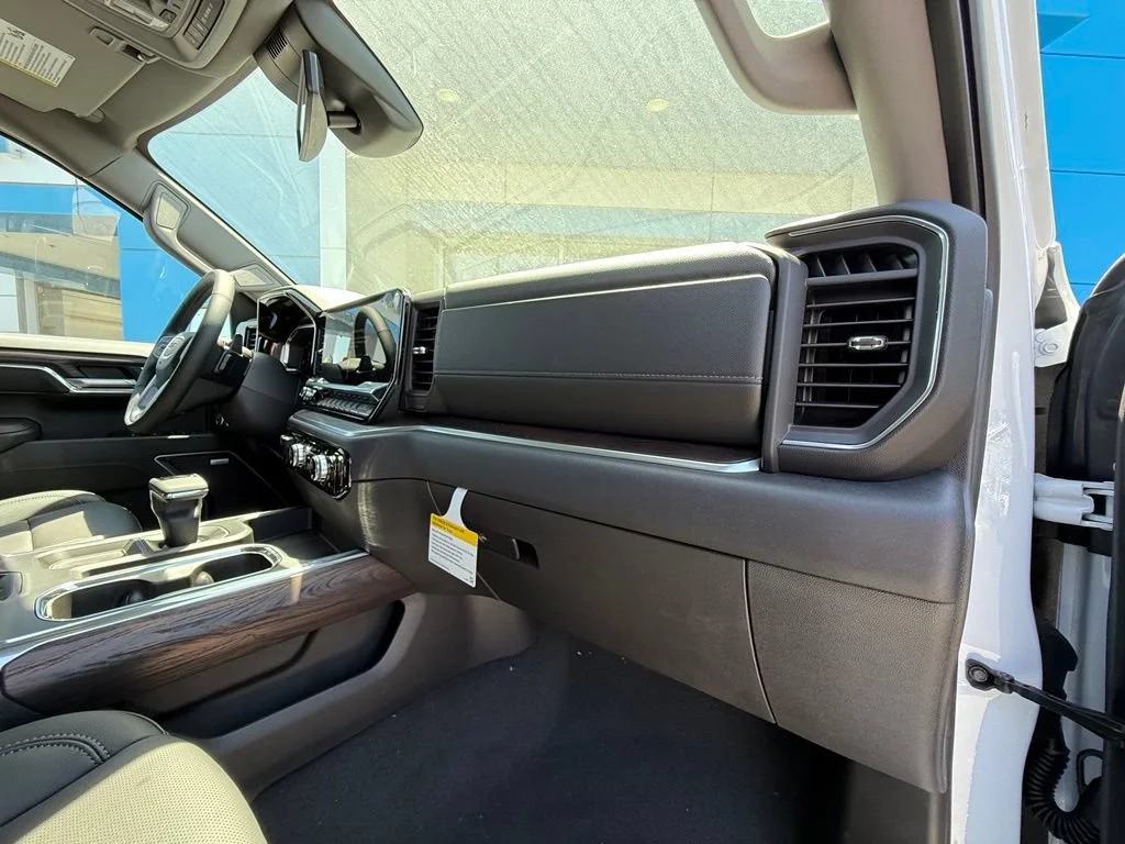 New 2026 Glacier White Tricoat GMC SLT image 13