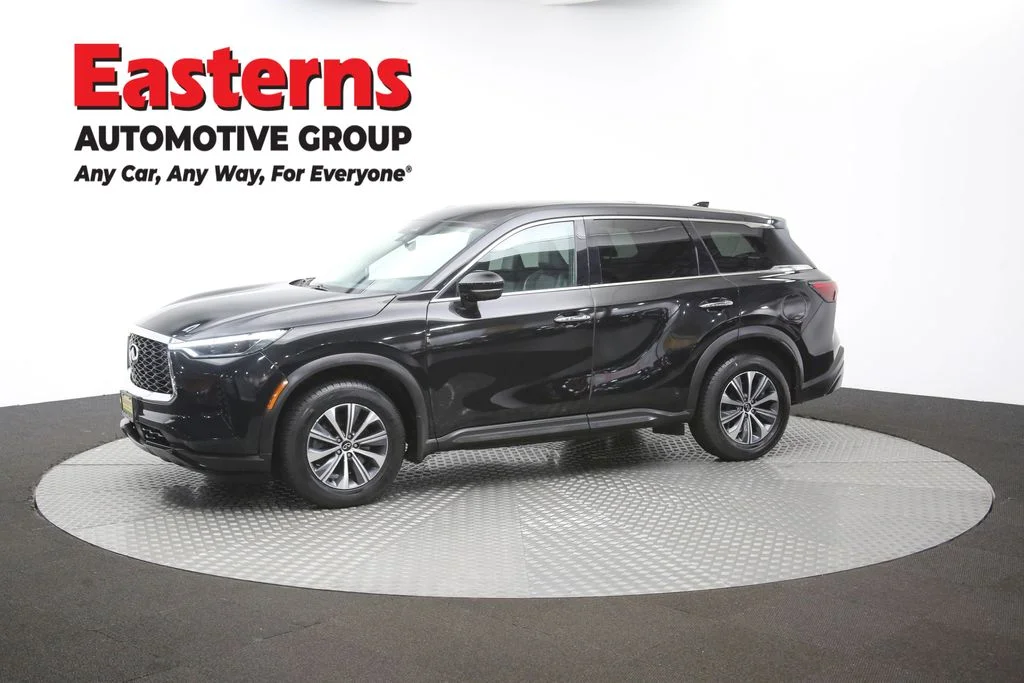 Used 2023 Black INFINITI PURE image 60