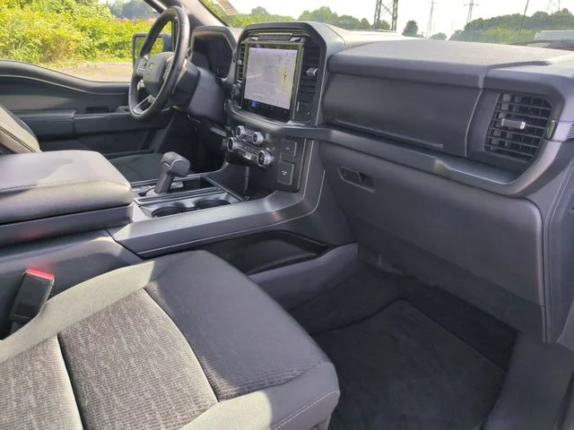 Used 2024 White Ford XLT image 34