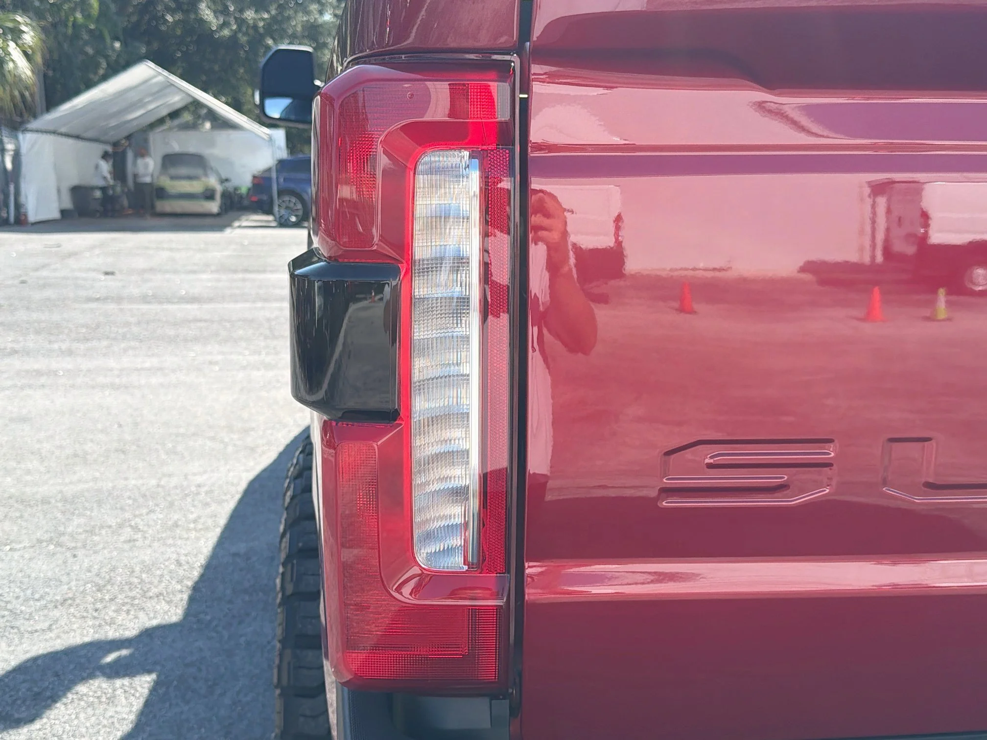 Used 2025 Ruby Red Metallic Ford LARIAT image 10