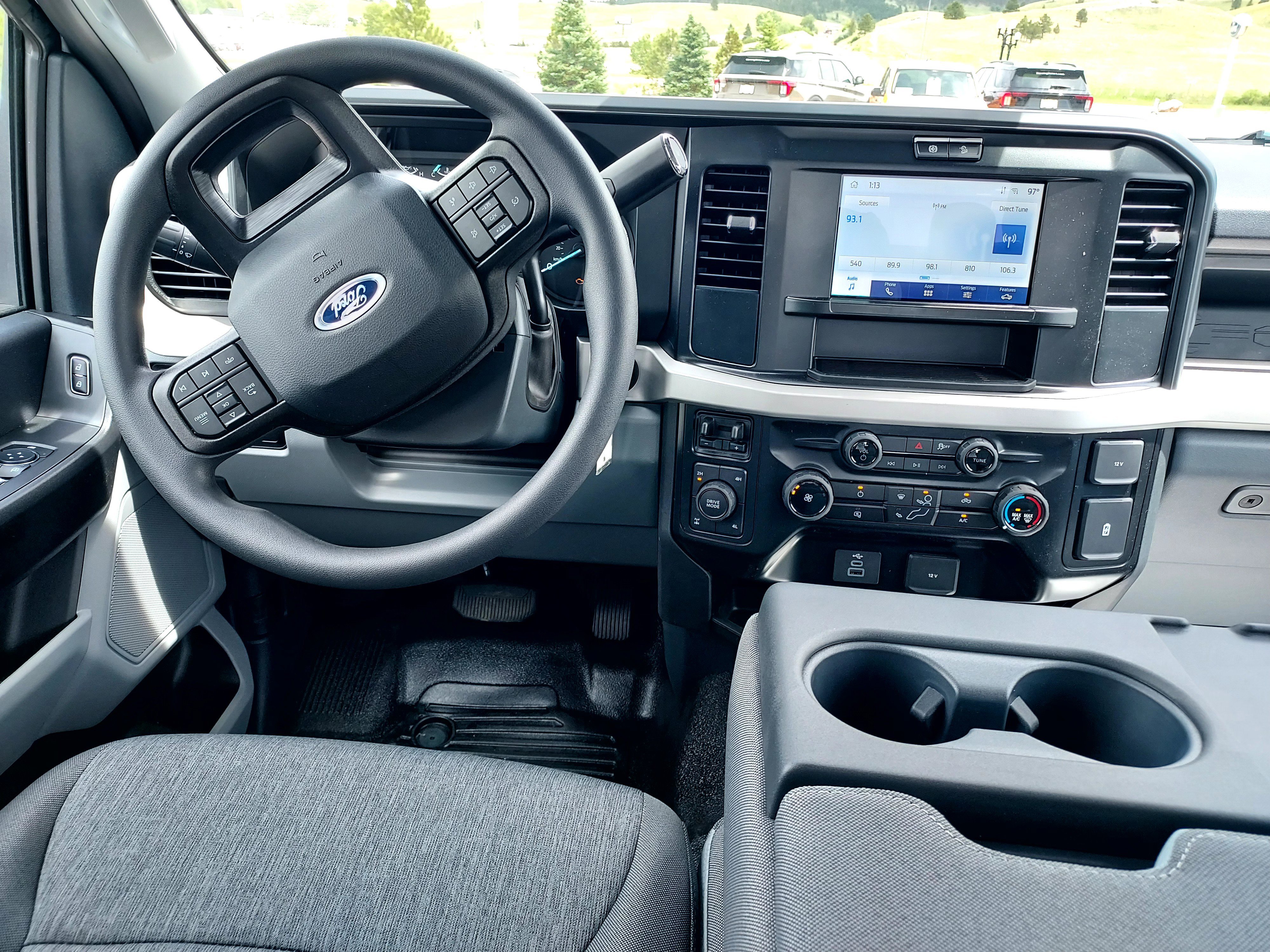 New 2026 Oxford White Ford XL image 31