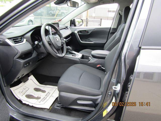 Certified Used 2023 MAGNETIC GRAY MET. Toyota  image 18