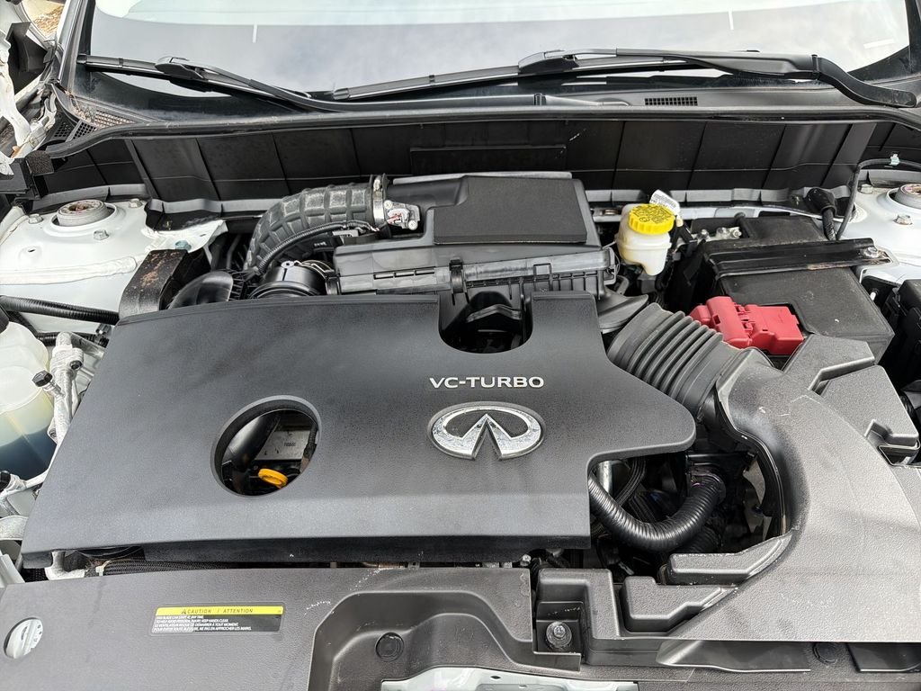 Certified Used 2023 Radiant White INFINITI LUXE image 18