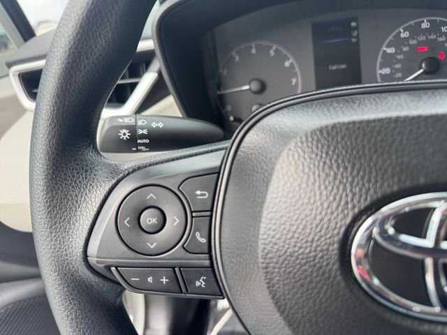 Certified Used 2025 Classic Silver Metallic Toyota LE image 28
