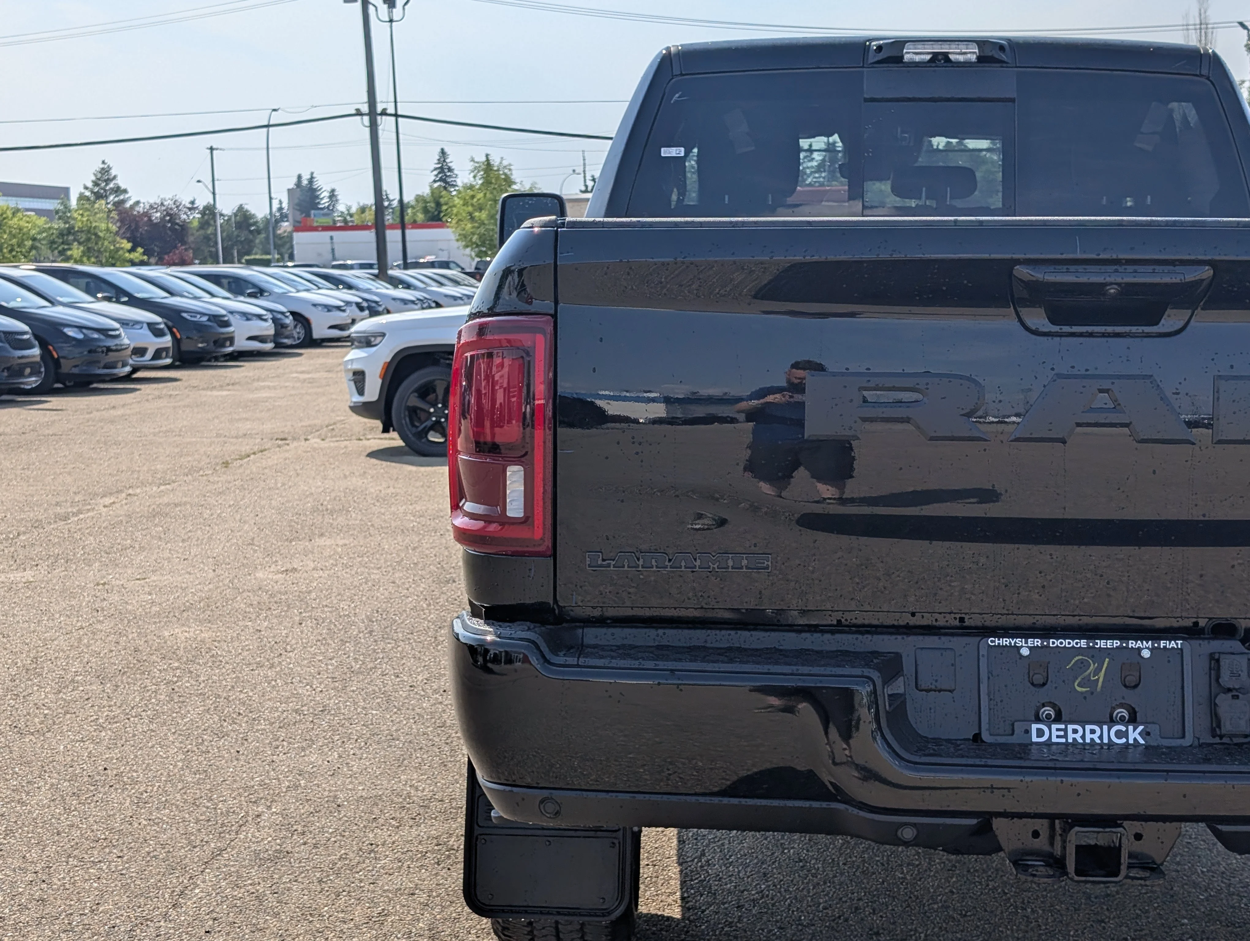 New 2026 Diamond Black Crystal Pearlcoat Ram Laramie image 13