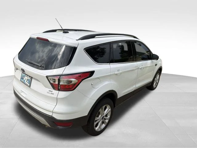 Used 2018 White Ford SE image 3