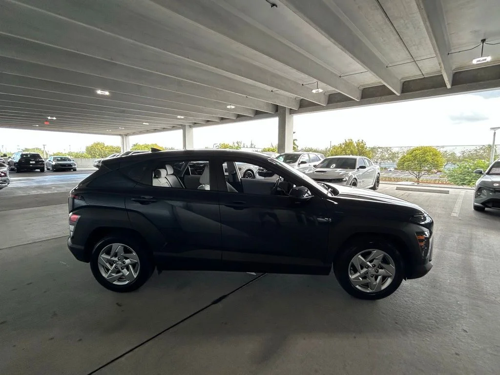 Used 2024 Denim Blue Pearl Hyundai SE image 6