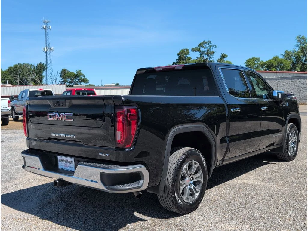 Used 2025 BLACK GMC Crew Cab 147" SLT image 5