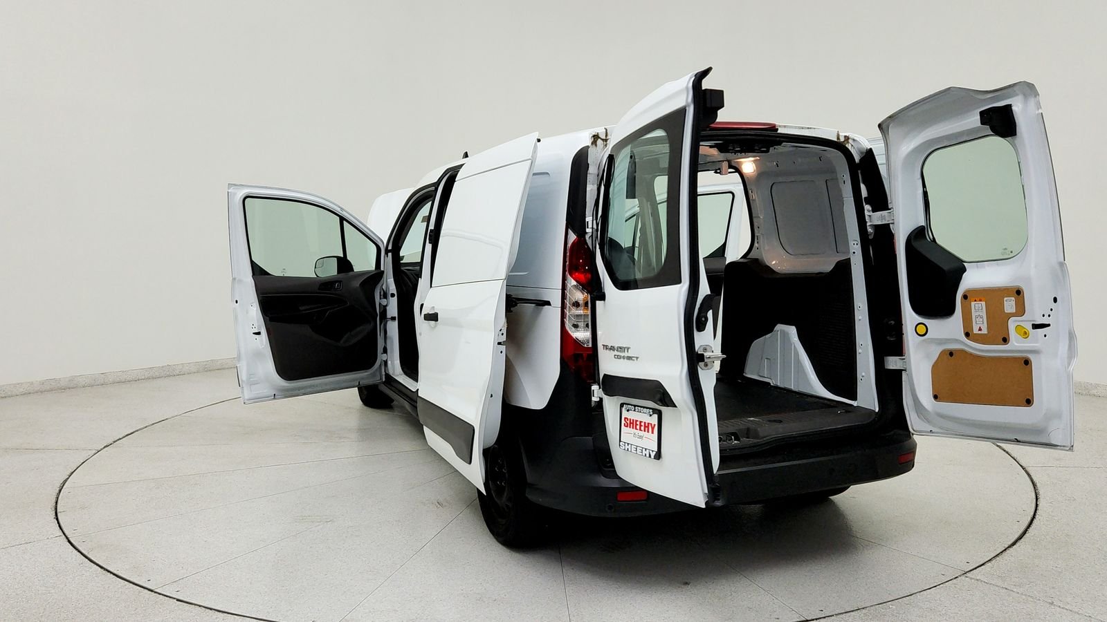 Used 2020 White Ford XL image 13