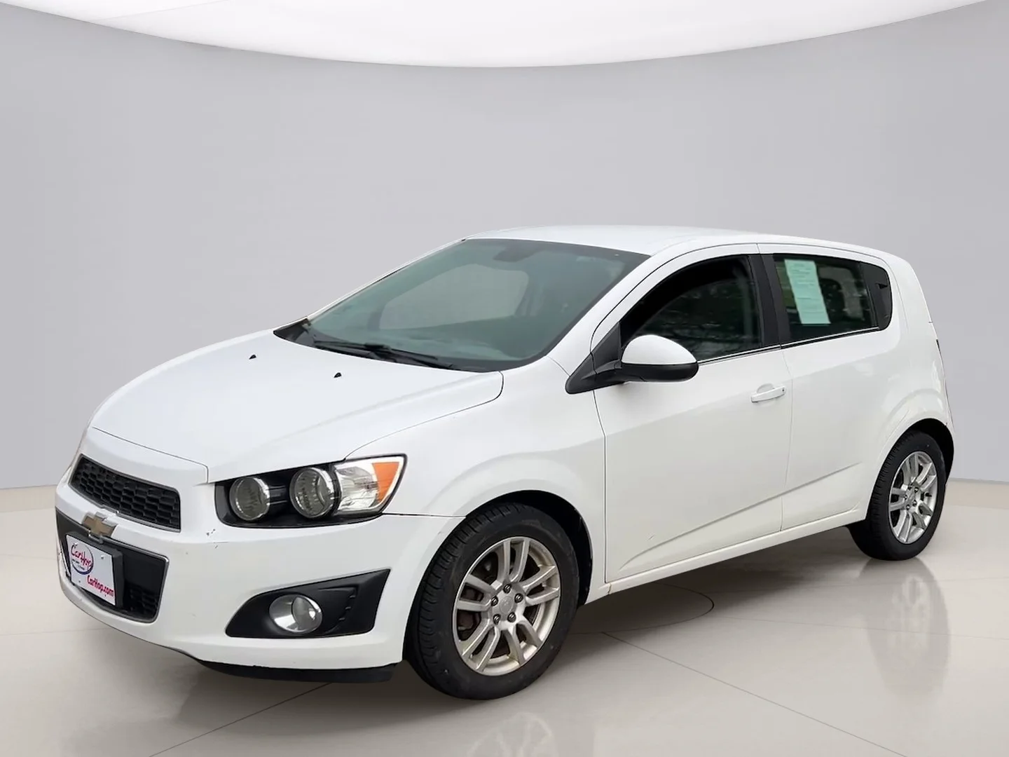 Used 2013 White Chevrolet LT image 1