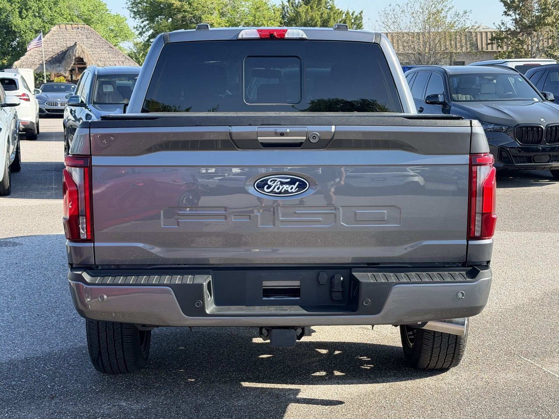 View vehicle photo 5