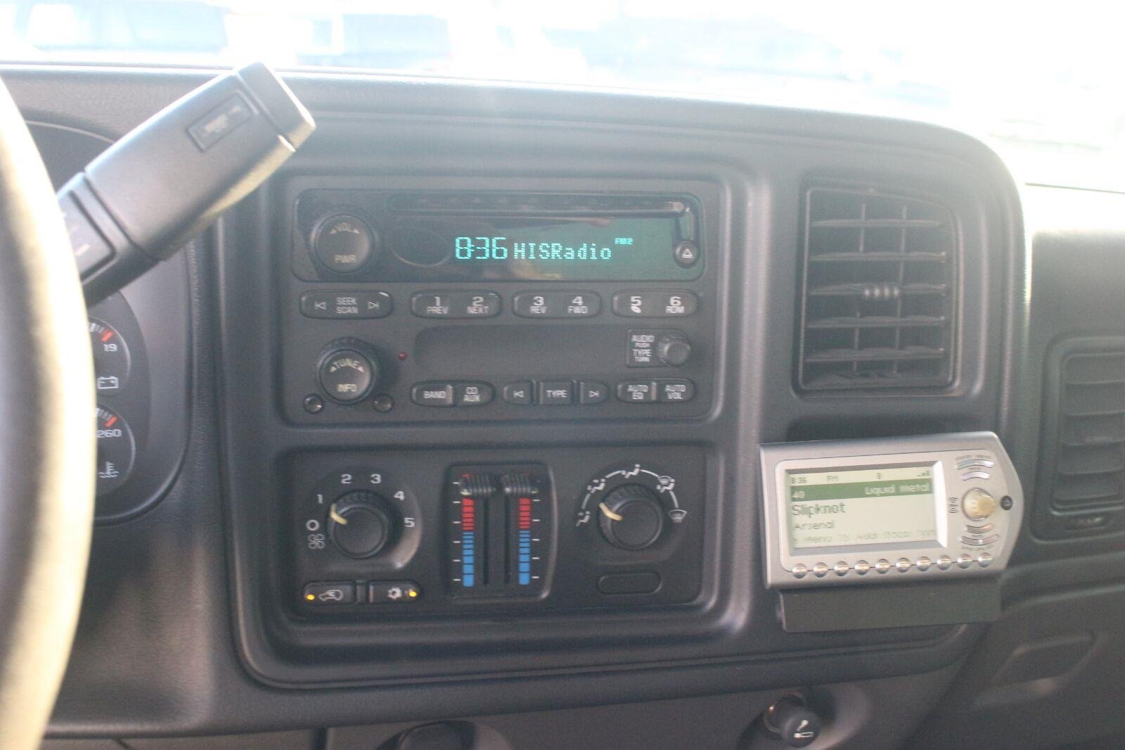 Used 2007 Summit White Chevrolet Work Truck image 18