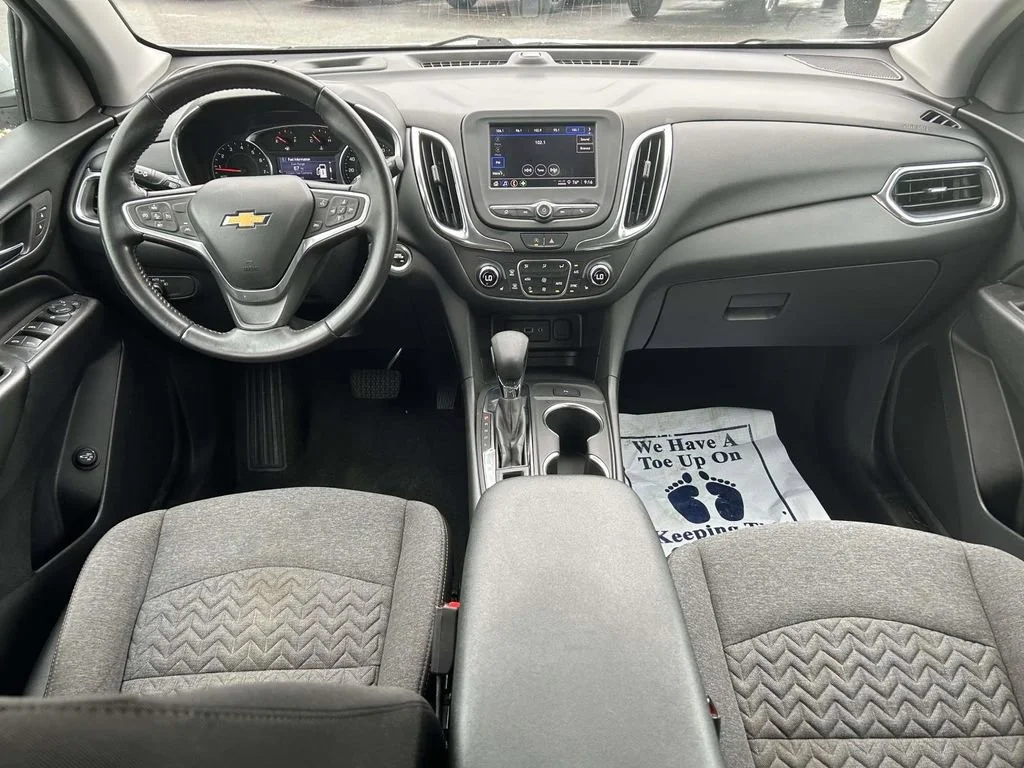 Used 2022 Iridescent Pearl Tricoat Chevrolet LT image 14