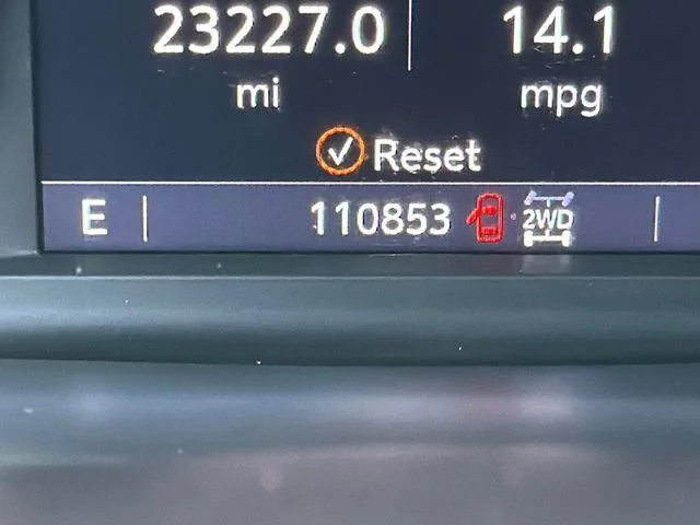 Used 2020 IRIDESCENT PEARL TRICOAT Chevrolet LT Trail Boss image 27