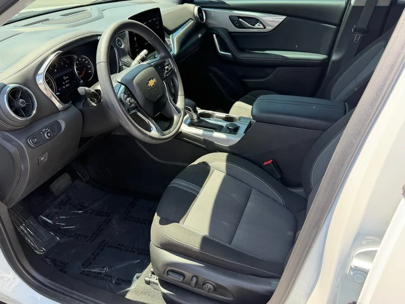 Used 2024 Summit White Chevrolet 2LT image 14