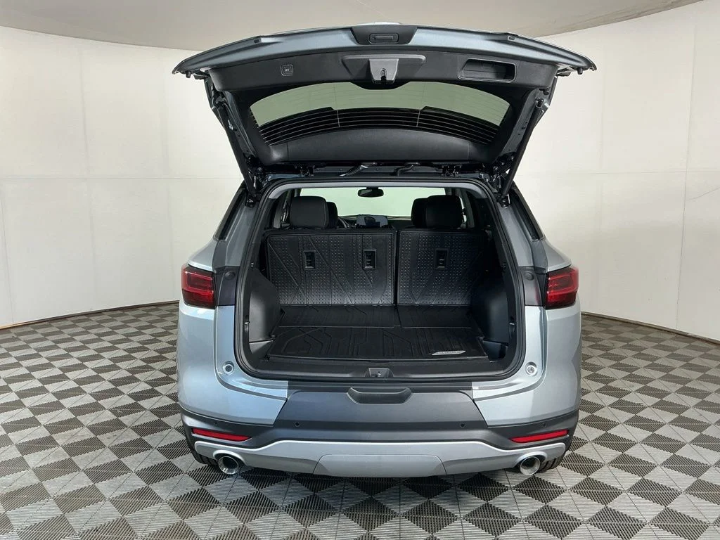 New 2026 Gray Chevrolet LT image 9
