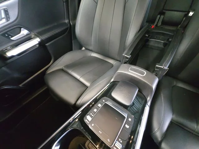 Used 2021 Gray Mercedes-Benz GLB 250 image 27