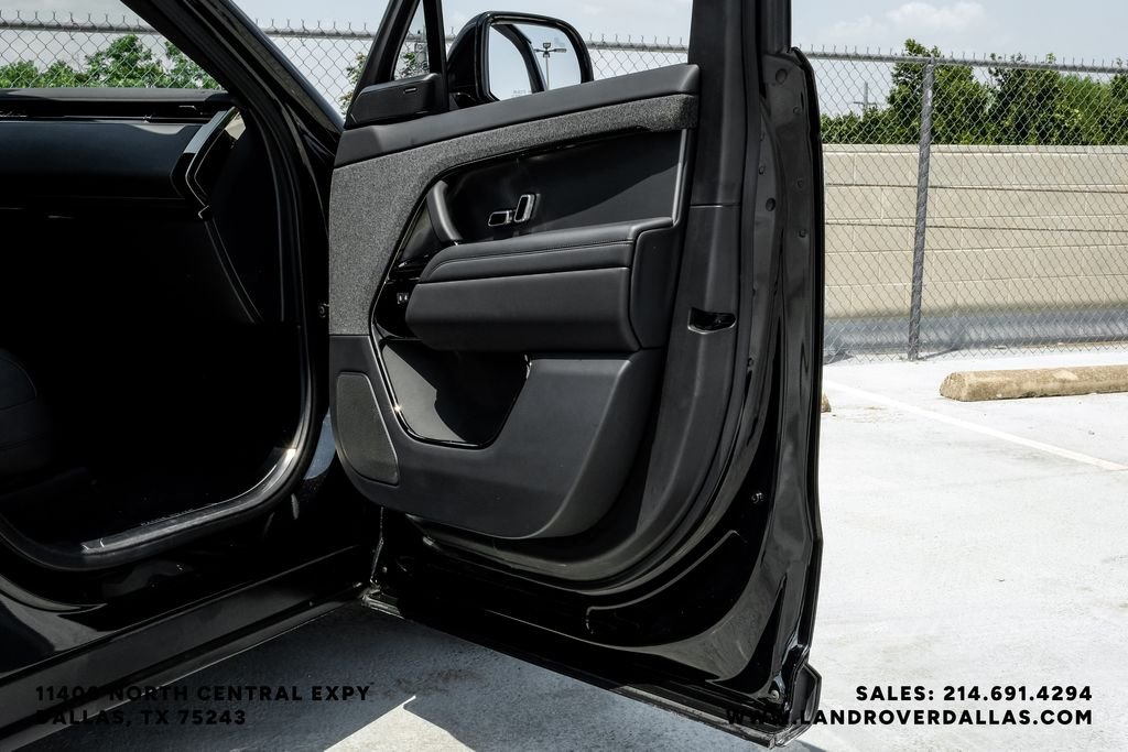 Certified Used 2025 Santorini Black Metallic Land Rover SE image 49