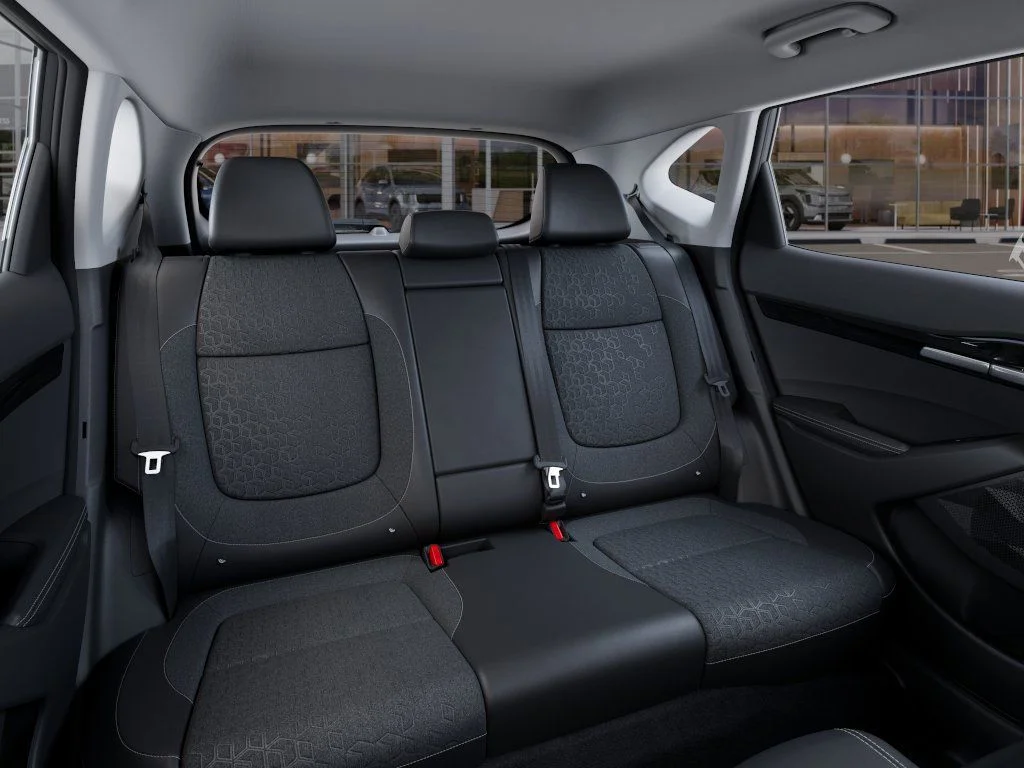 2025 Kia Seltos S - Photo 17