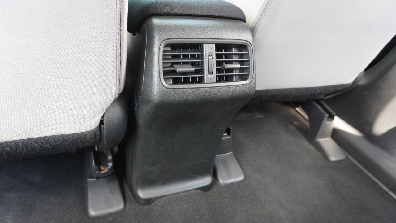 Used 2015 Red Honda LX image 31