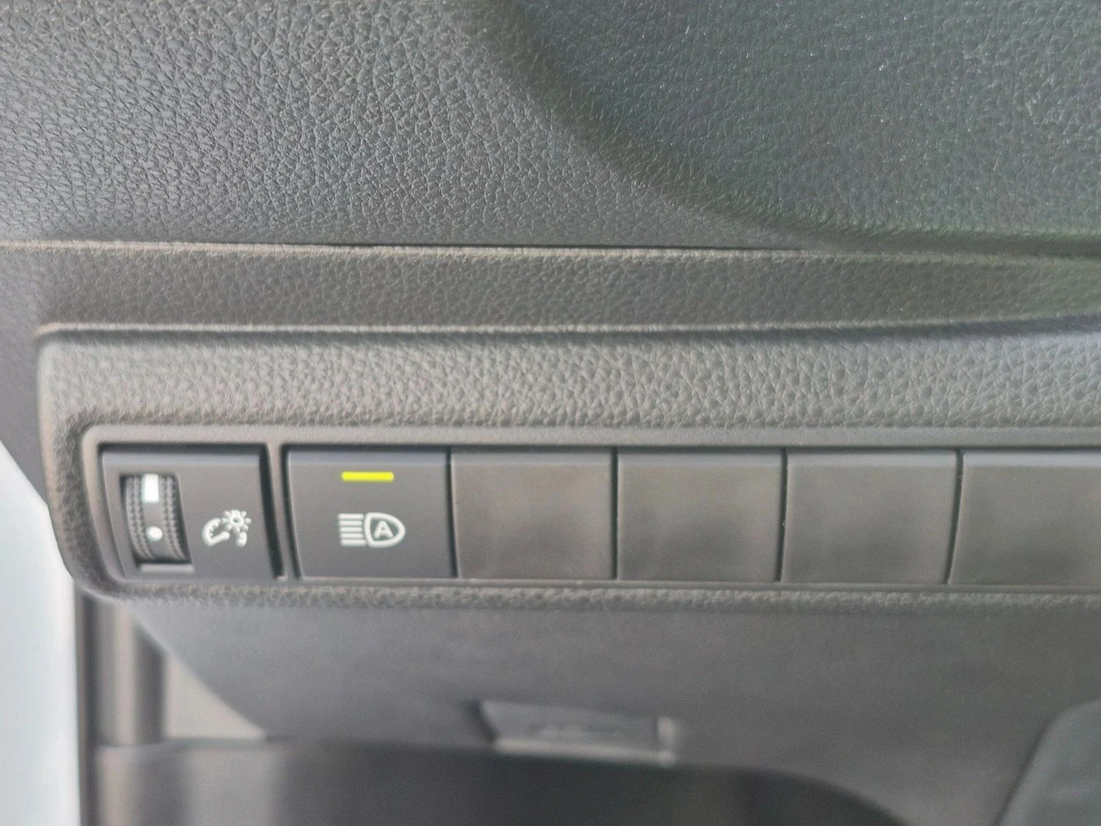 Used 2026 White Toyota LE image 13