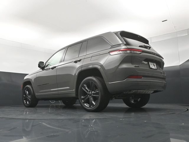 New 2027 Gray Jeep Limited Reserve image 22