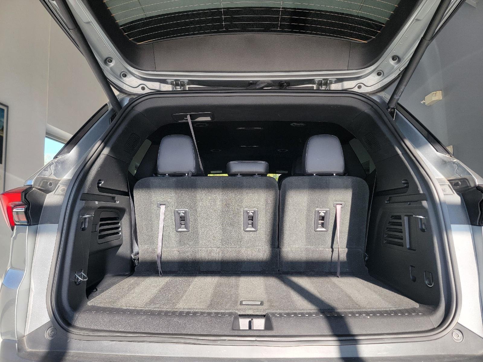 2025 Buick Enclave Preferred - Photo 33
