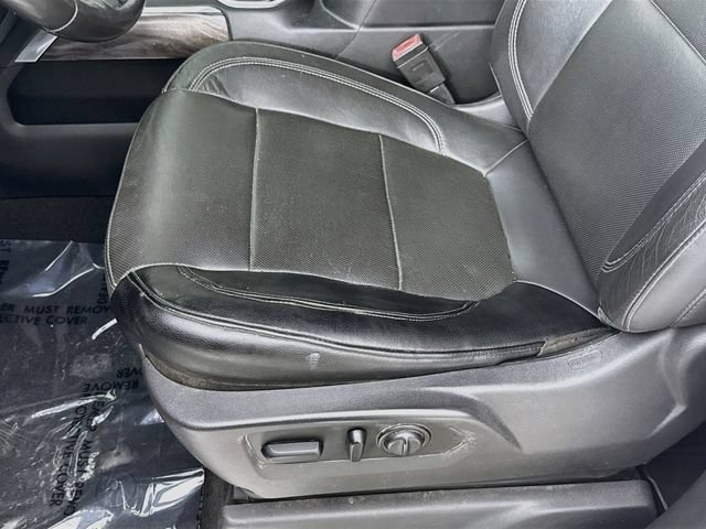Used 2020 BLACK Chevrolet LTZ image 19