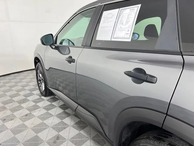 Used 2024 Gray Nissan S image 10