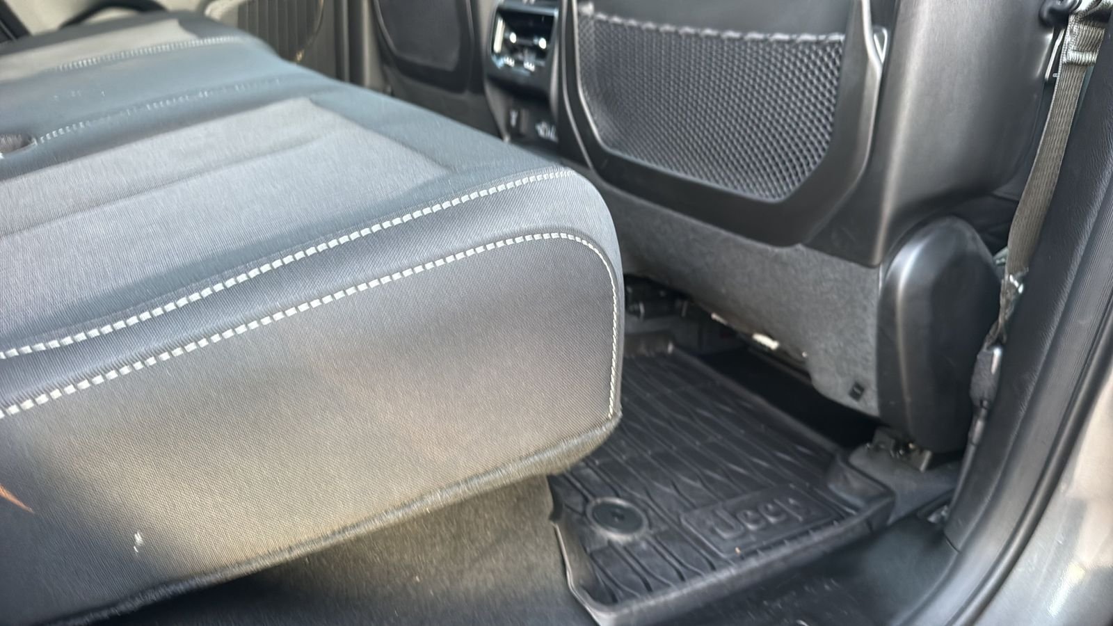 Used 2025 Gray Jeep Laredo X image 26