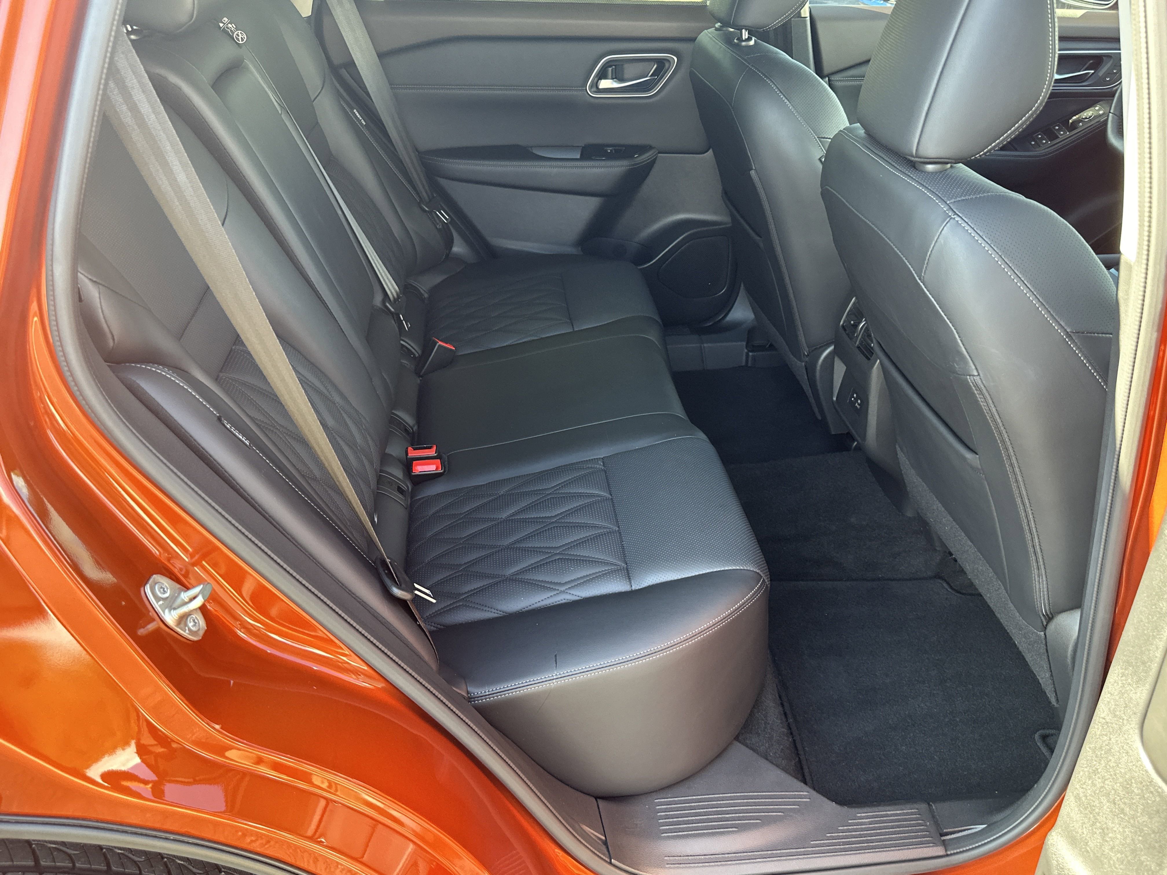 2023 Nissan Rogue Platinum - Photo 17