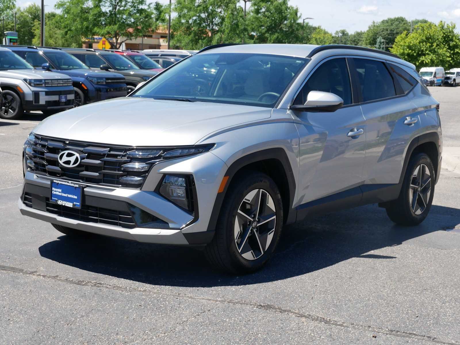 Certified 2025 Hyundai Tucson SEL with VIN 5NMJBCDE1SH543432 for sale in Mankato, Minnesota
