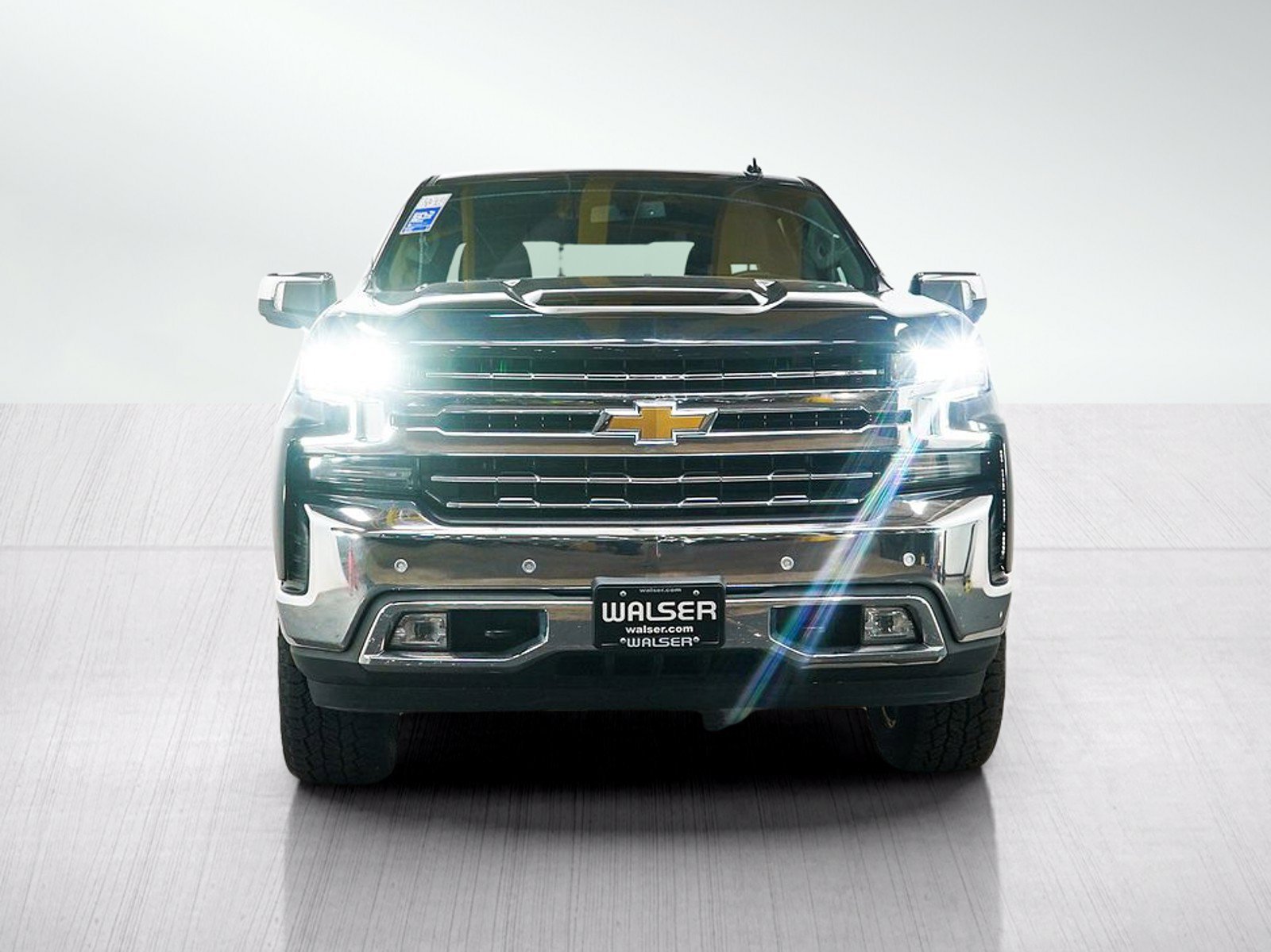 Used 2022 Gray Chevrolet 4WD Crew Cab 147 LTZ image 8